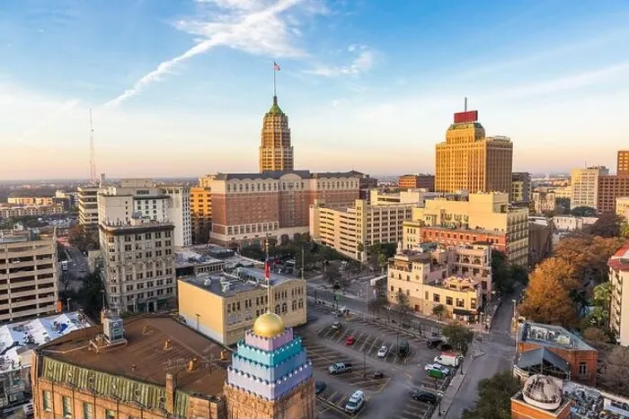 Framed Print : San Antonio, Texas, USA downtown city skyline in the morning Framed Print : San Antonio, Texas, USA downtown city skyline in the morning