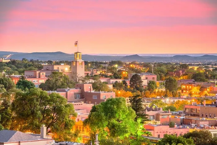 Framed Print : Santa Fe, New Mexico, USA downtown skyline at dusk Framed Print : Santa Fe, New Mexico, USA downtown skyline at dusk