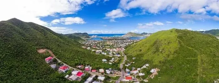 Framed Print : Scenic aerial view of the caribbean island of St.Maarten Framed Print : Scenic aerial view of the caribbean island of St.Maarten