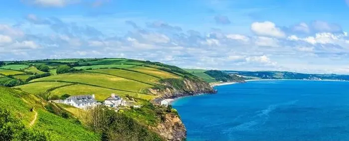 Framed Print : Sea Fret over Cliffs, Start Point Lighthouse, Trinity House and South West Coast Path, Devon, England