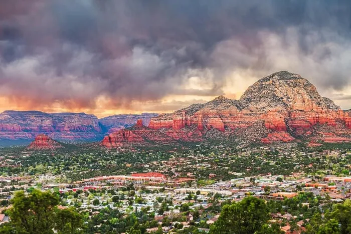Framed Print : Sedona, Arizona, USA downtown cityscape and mountains Framed Print : Sedona, Arizona, USA downtown cityscape and mountains