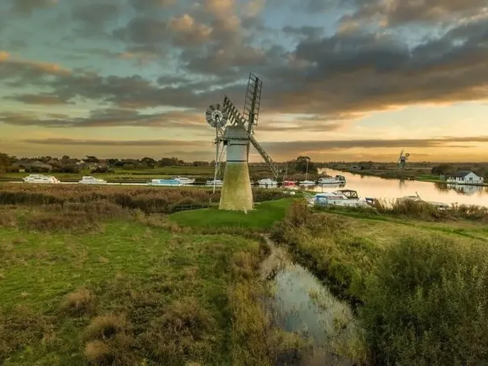 Framed Print : A serene shot of the historic Thurne Windmill in Norfolk, UK, captured at sunset Framed Print : A serene shot of the historic Thurne Windmill in Norfolk, UK, captured at sunset
