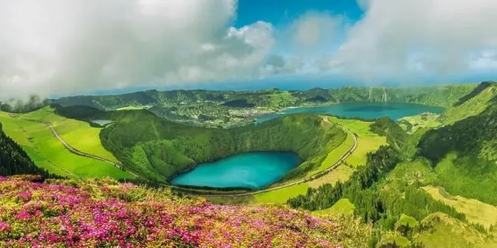 Framed Print : Sete Cidades dual lakes in São Miguel, showcasing the Azores volcanic landscapes and lush natural beauty Framed Print : Sete Cidades dual lakes in São Miguel, showcasing the Azores volcanic landscapes and lush natural beauty