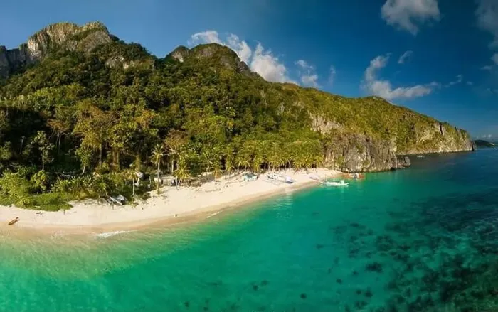 Framed Print : Seven commandos beach is located near El Nido, Palawan, Philippines Framed Print : Seven commandos beach is located near El Nido, Palawan, Philippines