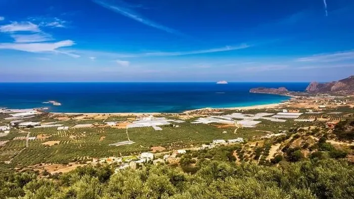 Framed Print : Shot of beautiful turquoise beach Falasarna (Falassarna) in Crete Framed Print : Shot of beautiful turquoise beach Falasarna (Falassarna) in Crete