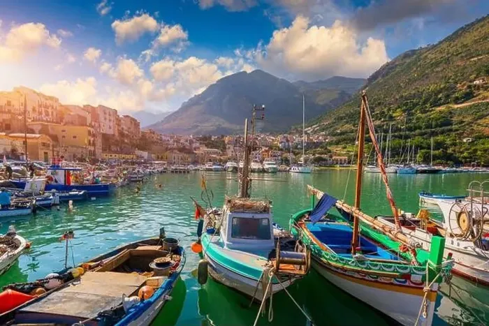 Framed Print : Sicilian port with fishing boats of Castellammare del Golfo village of Sicily