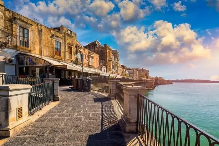 Framed Print : Siracusa, Ortigia Island, Sicily, Italy Framed Print : Siracusa, Ortigia Island, Sicily, Italy