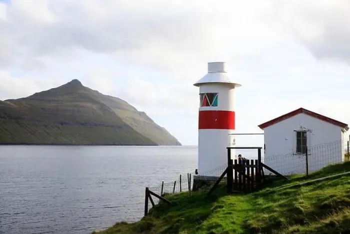 Framed Print : SLighthouse in the Faroe islands near Sydradalur, Kalsoy, Faroe Framed Print : SLighthouse in the Faroe islands near Sydradalur, Kalsoy, Faroe