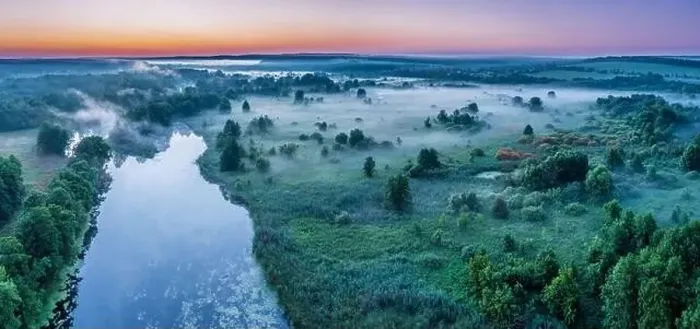 Framed Print : Smoky morning mist over the river Framed Print : Smoky morning mist over the river