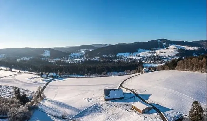 Framed Print : Snow-covered landscape at Christmas time in Hinterzarten in the Upper Black Forest, Germany Framed Print : Snow-covered landscape at Christmas time in Hinterzarten in the Upper Black Forest, Germany