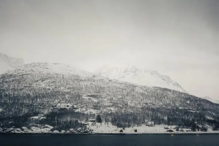 Framed Print : Snowy hillside of the Lyngen Alps in Troms, Norway Framed Print : Snowy hillside of the Lyngen Alps in Troms, Norway