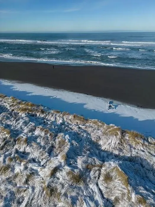 Framed Print : Southern Oregon beach covered in snow after a rare winter storm in February 2023 Framed Print : Southern Oregon beach covered in snow after a rare winter storm in February 2023