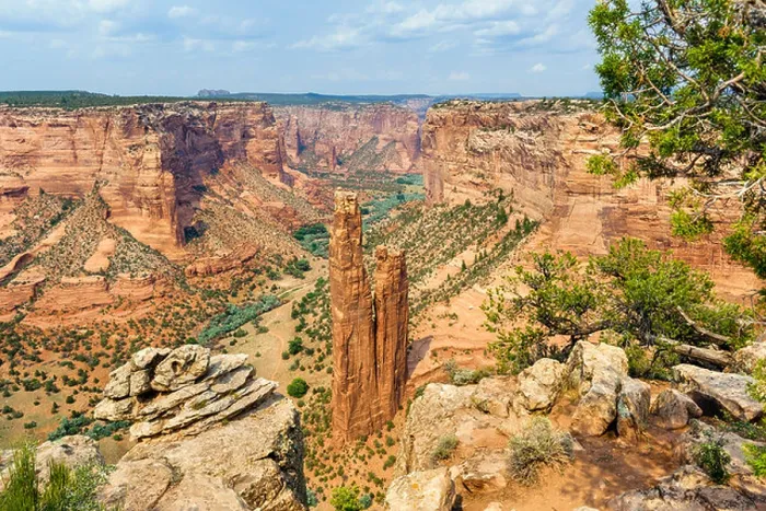 Framed Print : Spider Rock viewed from the South Rim in Canyon de Chelly National Monument, Chinle, Arizona, USA Framed Print : Spider Rock viewed from the South Rim in Canyon de Chelly National Monument, Chinle, Arizona, USA