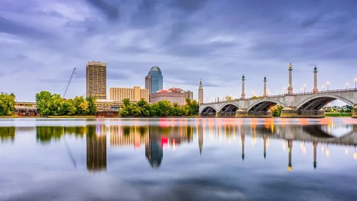 Framed Print : Springfield, Massachusetts, USA downtown skyline Framed Print : Springfield, Massachusetts, USA downtown skyline