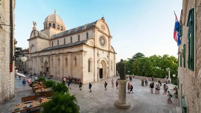 Framed Print : St. James Cathedral, Sibenik, Sibenik-Knin, Croatia Framed Print : St. James Cathedral, Sibenik, Sibenik-Knin, Croatia