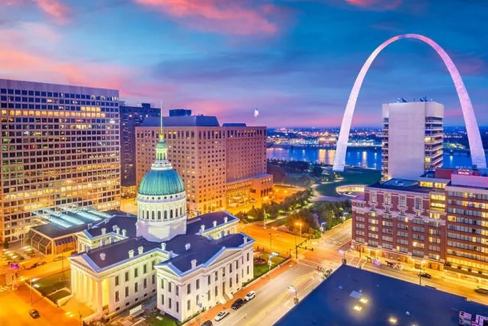 Framed Print : St. Louis, Missouri, USA downtown cityscape with the arch and courthouse at dusk Framed Print : St. Louis, Missouri, USA downtown cityscape with the arch and courthouse at dusk