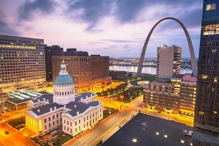 Framed Print : St. Louis, Missouri, USA downtown cityscape with the arch and courthouse at dusk Framed Print : St. Louis, Missouri, USA downtown cityscape with the arch and courthouse at dusk