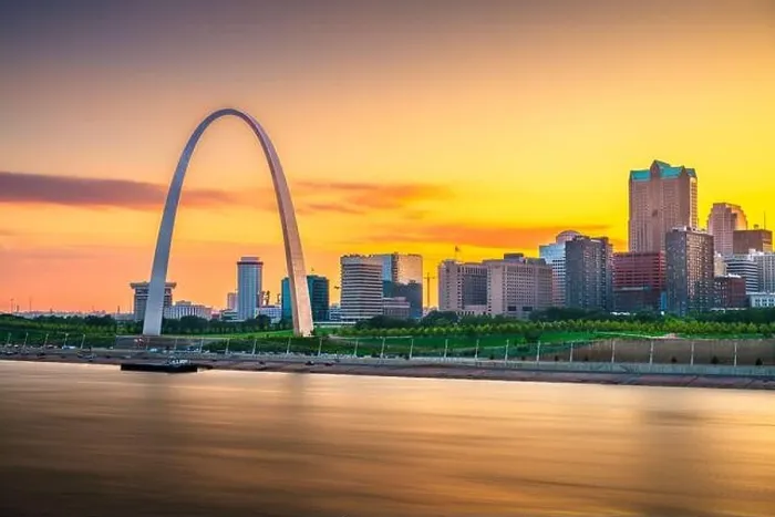 Framed Print : St. Louis, Missouri, USA downtown cityscape on the Mississippi River at twilight Framed Print : St. Louis, Missouri, USA downtown cityscape on the Mississippi River at twilight