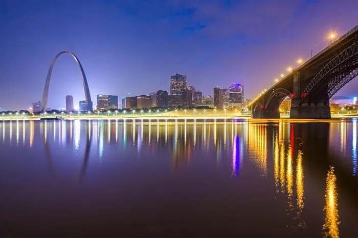 Framed Print : St. Louis, Missouri, USA downtown cityscape on the Mississippi River at twilight Framed Print : St. Louis, Missouri, USA downtown cityscape on the Mississippi River at twilight