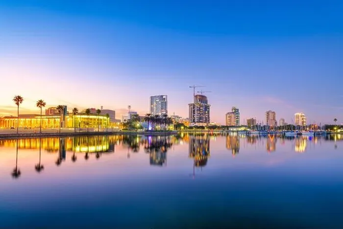 Framed Print : St. Petersburg, Florida, USA downtown city skyline at twilight on the bay Framed Print : St. Petersburg, Florida, USA downtown city skyline at twilight on the bay