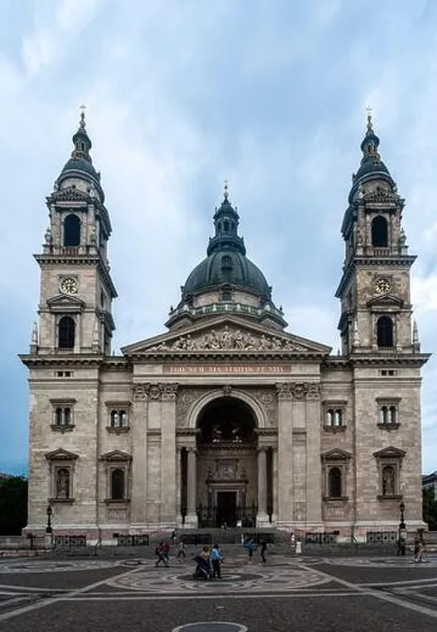 Framed Print : St. Stephen's Basilica (Szent István Bazilika) Budapest, Hungary Framed Print : St. Stephen's Basilica (Szent István Bazilika) Budapest, Hungary