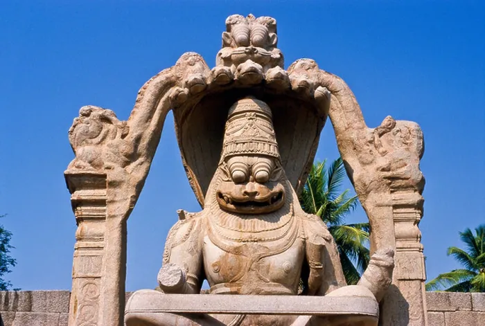 Framed Print : Statue of Lakshmi Narasimha in the ruins of the old kingdom of Vijayanagar, Hampi Karnataka, India, Asia