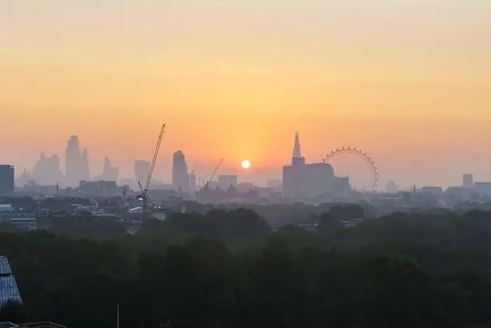 Framed Print : Stunning Sunrise over the city of London Framed Print : Stunning Sunrise over the city of London