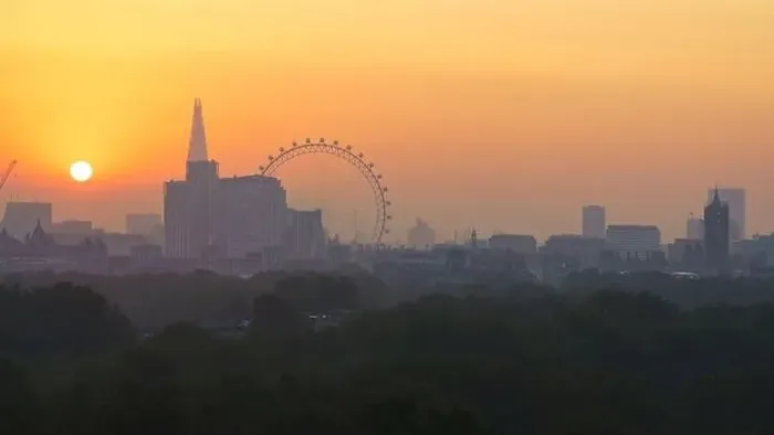 Framed Print : Stunning Sunrise over the city of London Framed Print : Stunning Sunrise over the city of London
