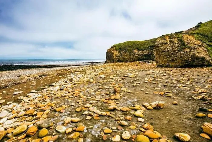 Framed Print : Sunny Cliffs and beach at Blackhall Rocks and Cromdon Dene Beach Framed Print : Sunny Cliffs and beach at Blackhall Rocks and Cromdon Dene Beach