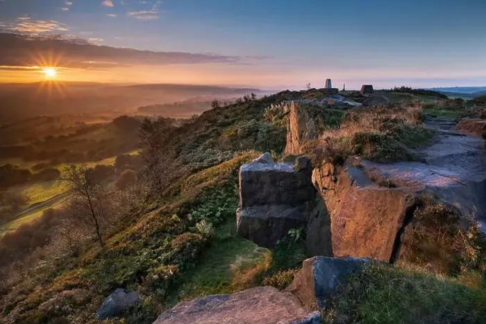 Framed Print : Sunrise at Bosley Cloud, near Congleton, Cheshire, England, United Kingdom, Europe Framed Print : Sunrise at Bosley Cloud, near Congleton, Cheshire, England, United Kingdom, Europe