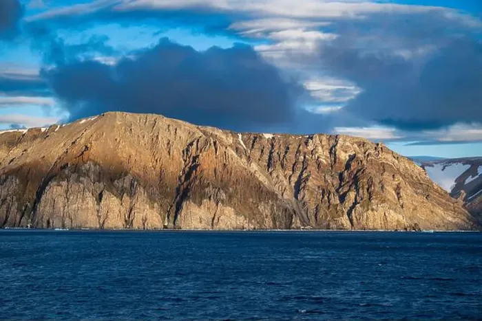 Framed Print : Sunrise over Coburg island, Nunavut, Canadian Arctic, Canada, North America Framed Print : Sunrise over Coburg island, Nunavut, Canadian Arctic, Canada, North America