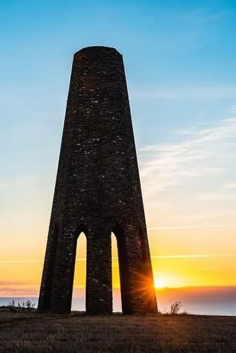 Framed Print : Sunrise over The Daymark, Kingswear, Devon, England, Europe Framed Print : Sunrise over The Daymark, Kingswear, Devon, England, Europe