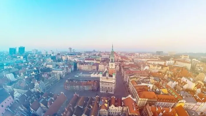 Framed Print : Sunrise over Old Market and Town Hall in Poznan, Poland