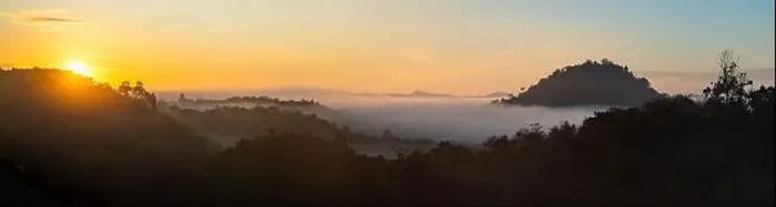 Framed Print : Sunrise sea of fog above Khao Sok national park, Surat Thani, Thailand Framed Print : Sunrise sea of fog above Khao Sok national park, Surat Thani, Thailand