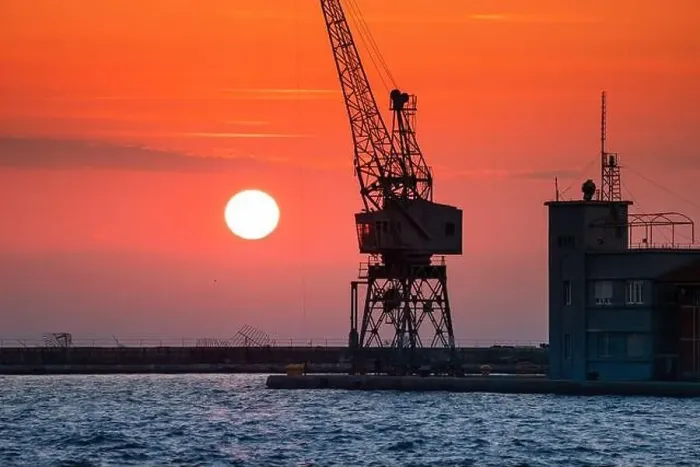 Framed Print : Sunset view of sea port of Thessaloniki city. Marina and cargo transport in Macedonia concept Framed Print : Sunset view of sea port of Thessaloniki city. Marina and cargo transport in Macedonia concept