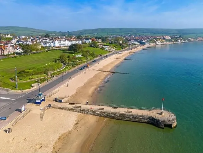 Framed Print : Swanage, Dorset. United Kingdom. Spring time Aerial image of one of Southern Englands finest coastal Towns. 9th May 2024 Framed Print : Swanage, Dorset. United Kingdom. Spring time Aerial image of one of Southern Englands finest coastal Towns. 9th May 2024