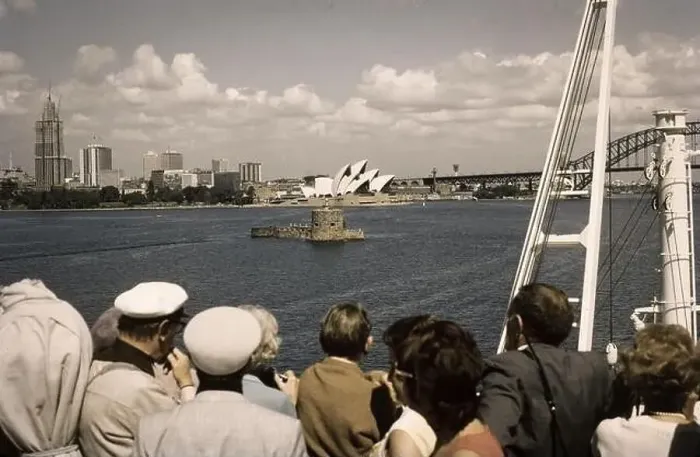 Framed Print : Sydney, Australia. October, 1973 Framed Print : Sydney, Australia. October, 1973