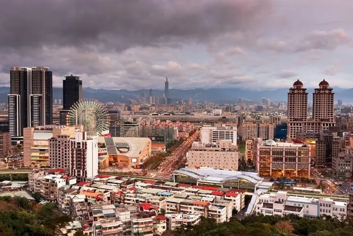 Framed Print : Taipei, Taiwan city skyline in the Xinyi District at twilight Framed Print : Taipei, Taiwan city skyline in the Xinyi District at twilight