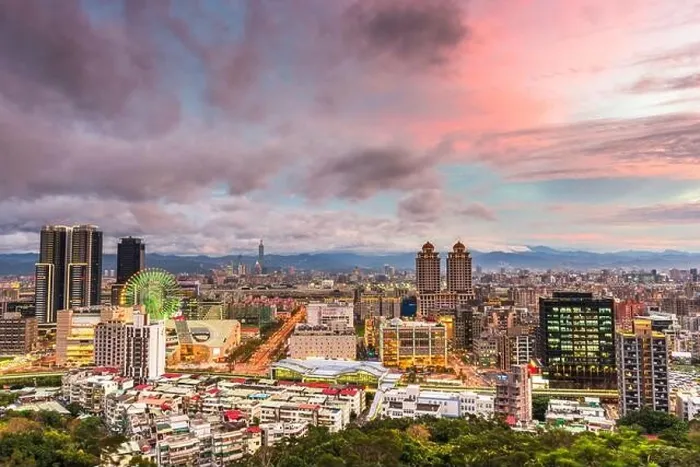 Framed Print : Taipei, Taiwan city skyline in the Xinyi District at twilight Framed Print : Taipei, Taiwan city skyline in the Xinyi District at twilight