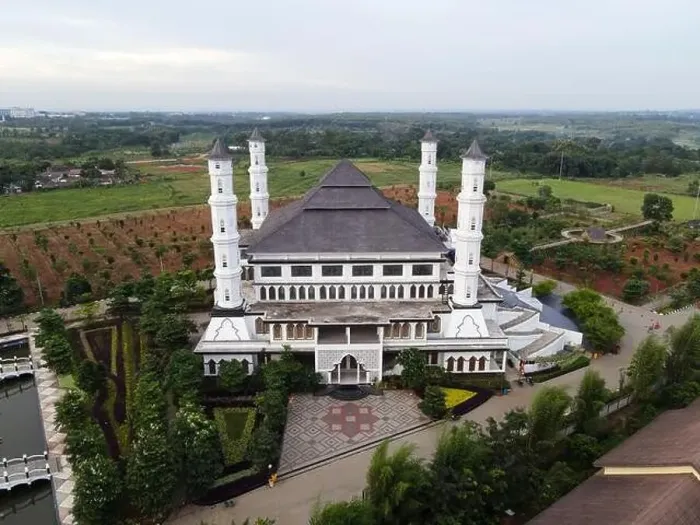 Framed Print : Tajug Gede Cilodong Mosque panorama view Largest Mosque in Purwakarta Framed Print : Tajug Gede Cilodong Mosque panorama view Largest Mosque in Purwakarta