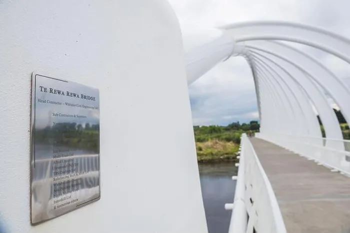 Framed Print : Te Rewa Rewa Bridge, part of New Plymouth 12 Framed Print : Te Rewa Rewa Bridge, part of New Plymouth 12
