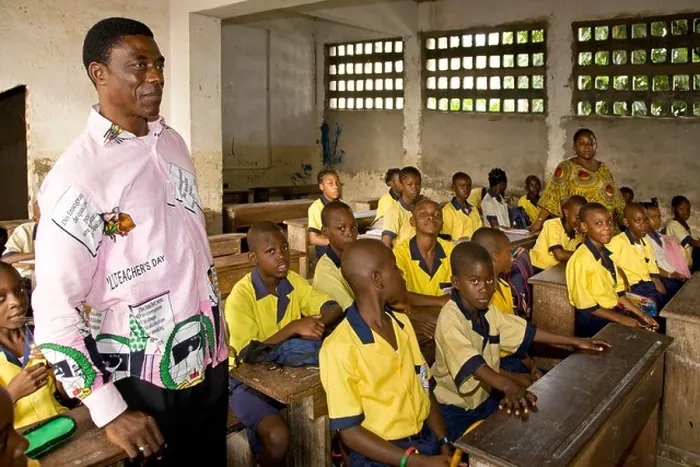 Framed Print : Teacher and students in school classroom Douala Cameroon Africa Framed Print : Teacher and students in school classroom Douala Cameroon Africa