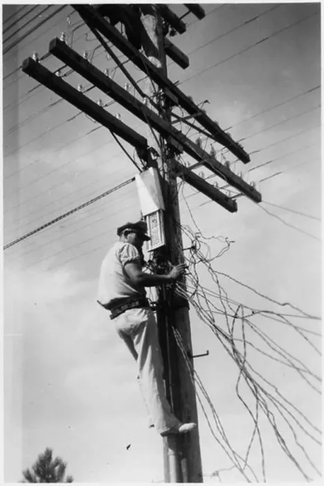 Framed Print : Telephone lineman Bob Lawrence - - 285893