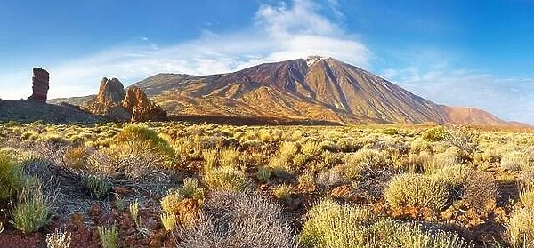 Tenerife - panoramic view of Mount Teide and Los Roques de Garcia, Teide National Park, Canary Islands, Spain