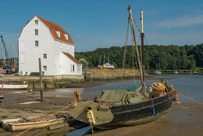 Framed Print : Tide Mill and Quay, Woodbridge, Suffolk, England Framed Print : Tide Mill and Quay, Woodbridge, Suffolk, England
