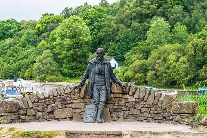Framed Print : Tom Weir Statue, Balmaha, Loch Lomond, Scotland, UK Framed Print : Tom Weir Statue, Balmaha, Loch Lomond, Scotland, UK