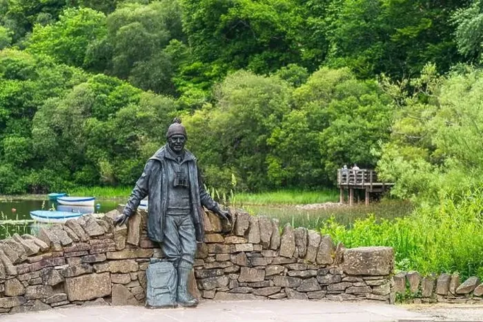 Framed Print : Tom Weir Statue, Balmaha, Loch Lomond, Scotland, UK Framed Print : Tom Weir Statue, Balmaha, Loch Lomond, Scotland, UK