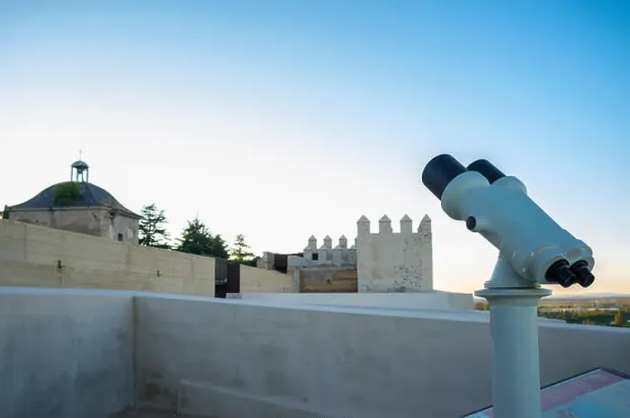 Framed Print : Touristic telescope at Alcazaba of Badajoz, an ancient Moorish citadel, Extremadura, Spain. Sunset Framed Print : Touristic telescope at Alcazaba of Badajoz, an ancient Moorish citadel, Extremadura, Spain. Sunset