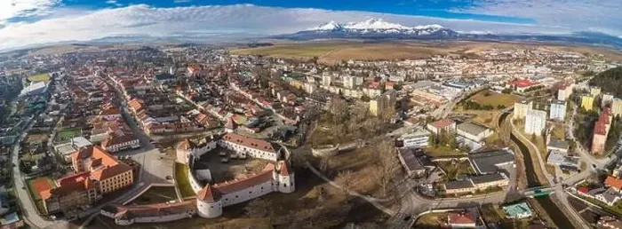 Framed Print : The town of Kezmarok with views of High Tatras, Slovakia Framed Print : The town of Kezmarok with views of High Tatras, Slovakia