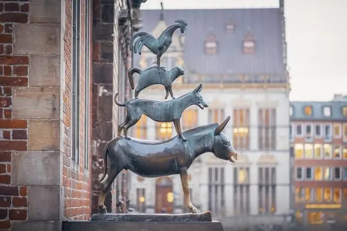Framed Print : Town Musicians of Bremen Sculpture - Bremen, Germany